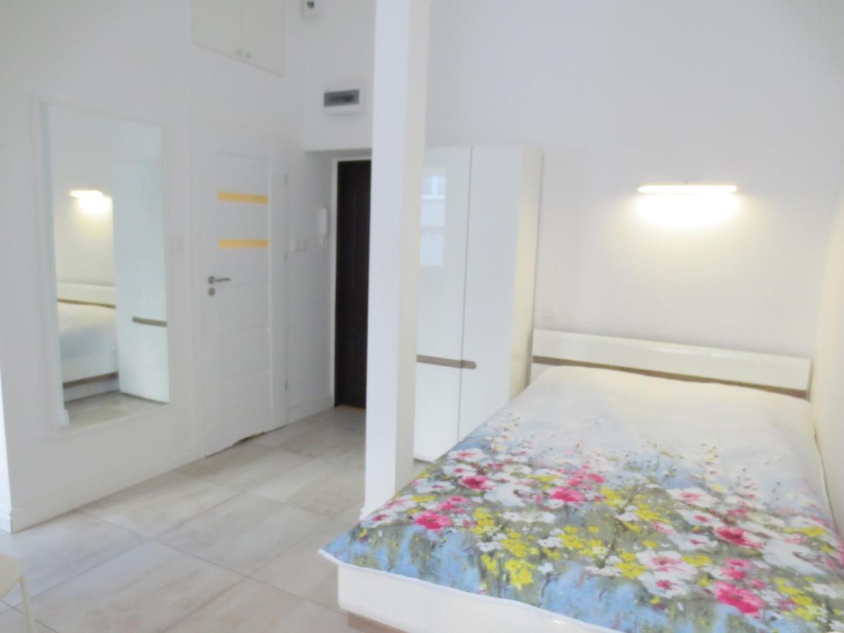Lovely Apartment In The Heart Of The Old Town Gdańsk Exteriör bild